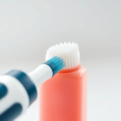 Czy szczoteczka elektryczna niszczy szkliwo