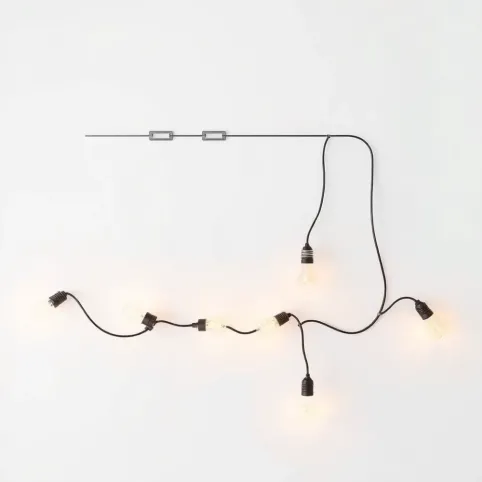 Dlaczego w instalacji domowej odbiorniki łączy się równolegle a nie szeregowo