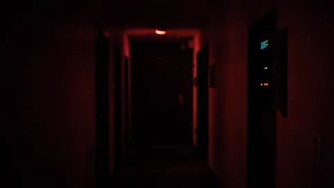 Dozór elektroniczny a brak prądu