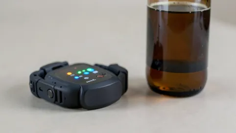 Dozór elektroniczny a picie alkoholu