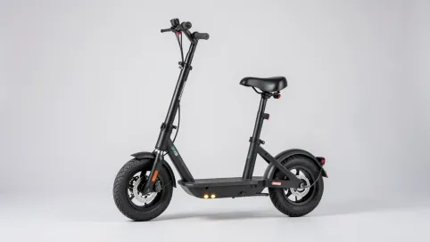 Hulajnoga elektryczna z siedziskiem