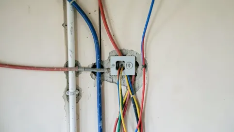 Ile trwa wymiana instalacji elektrycznej w mieszkaniu