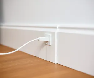 Instalacja elektryczna w listwach przypodłogowych
