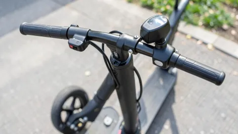 Jak jeździć na hulajnodze elektrycznej