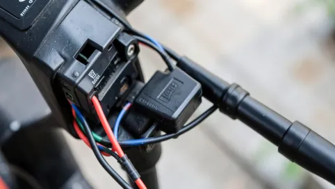 Jak zdjąć ograniczenie prędkości w hulajnogi elektrycznej