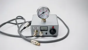 manometr elektroniczny  do prób szczelności instalacji