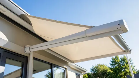 Markiza tarasowa elektryczna z czujnikiem wiatru