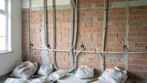 Najpierw tynki czy elektryka