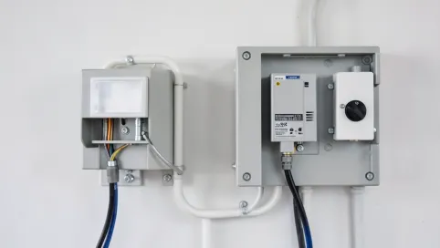 Normą PNIEC 50364 Instalacje elektryczne w obiektach budowlanych