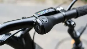 Rower elektryczny z manetka gazu