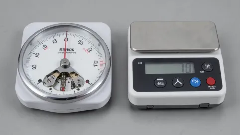 Waga mechaniczna czy elektroniczna