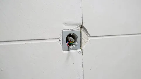 Cena za punkt elektryczny z bruzdowaniem