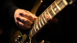 gry na gitarze elektrycznej