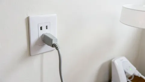 Jak bezpiecznie korzystać z prądu elektrycznego